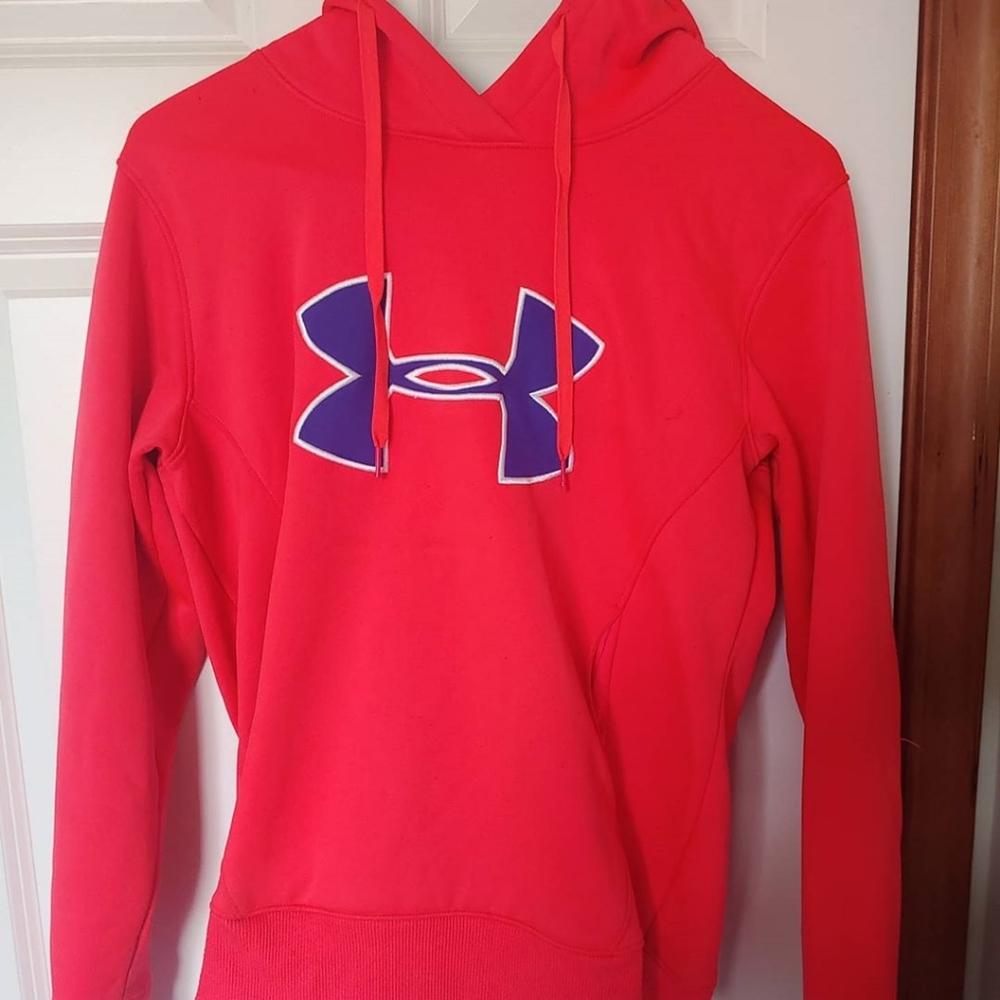 Under Armour Sweatshirt